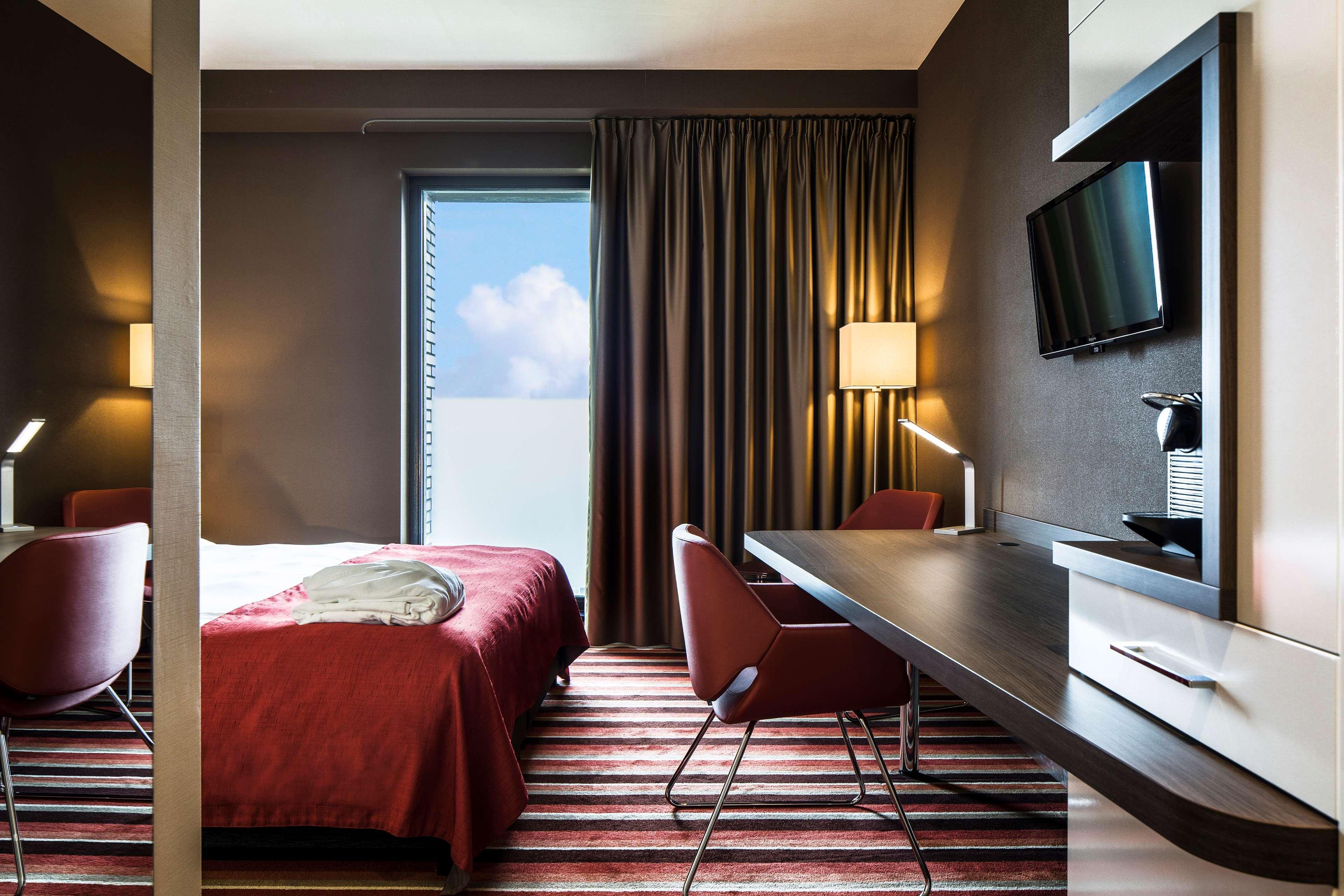Отель Plaza Premium Grand Winston Рейсвейк Экстерьер фото