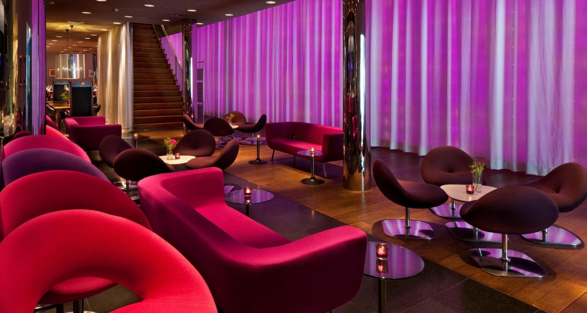 Отель Plaza Premium Grand Winston Рейсвейк Экстерьер фото