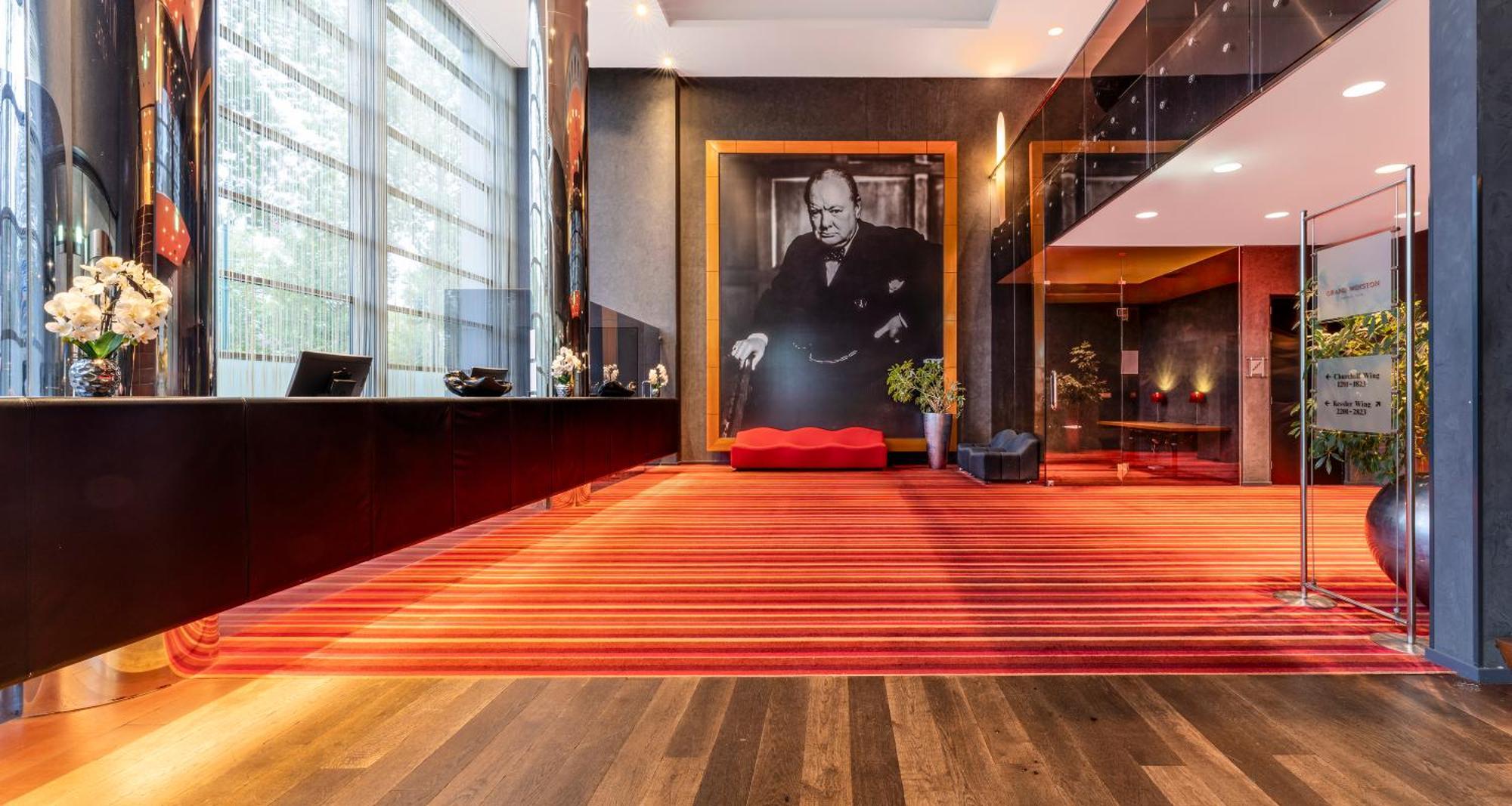 Отель Plaza Premium Grand Winston Рейсвейк Экстерьер фото