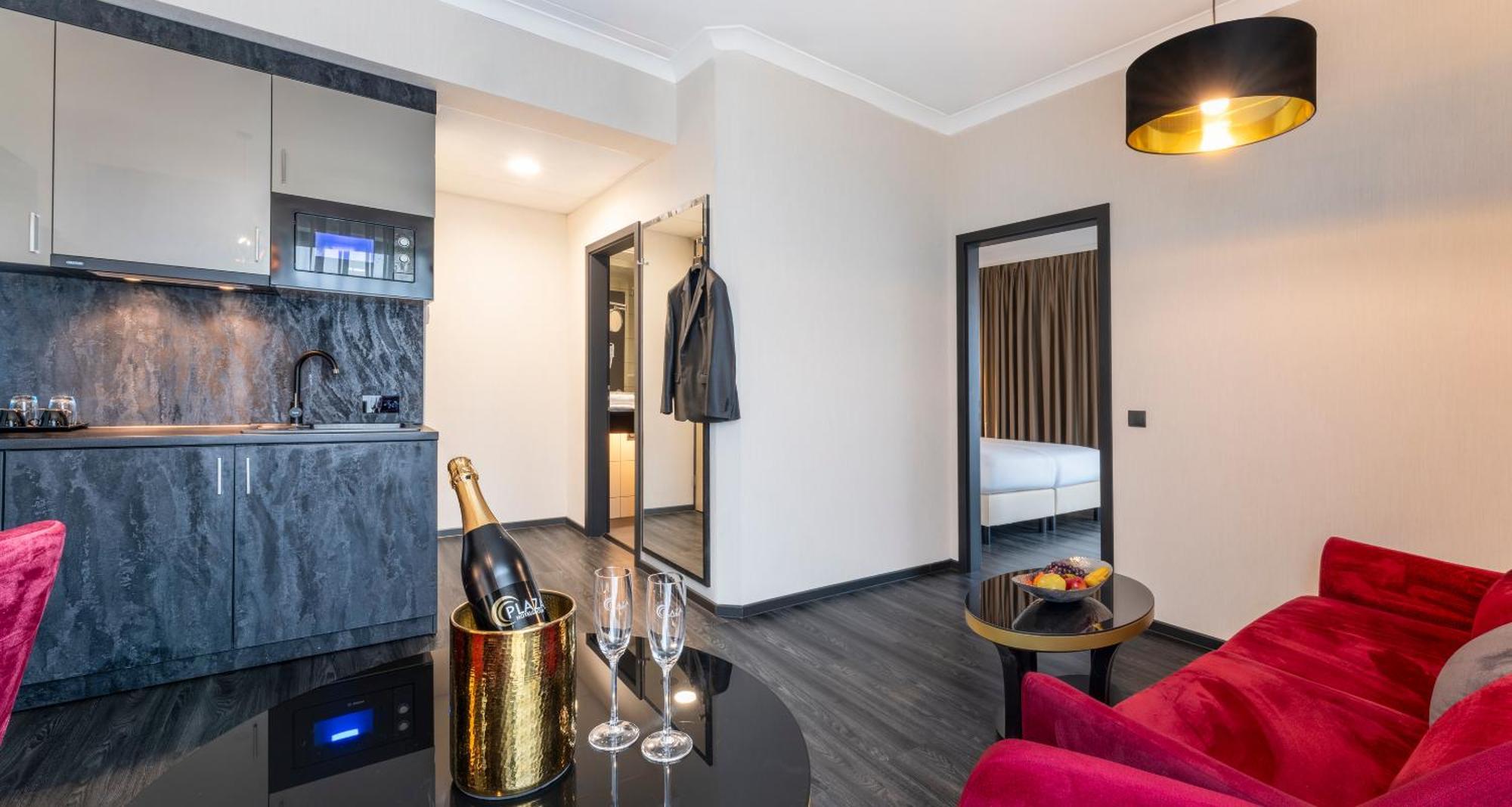 Отель Plaza Premium Grand Winston Рейсвейк Экстерьер фото